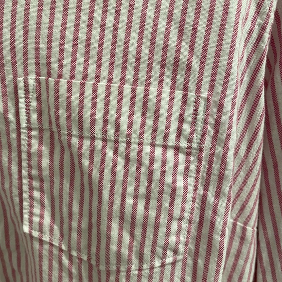 G.H BASS and company button down woman’s  shirt. - Picture 4 of 9
